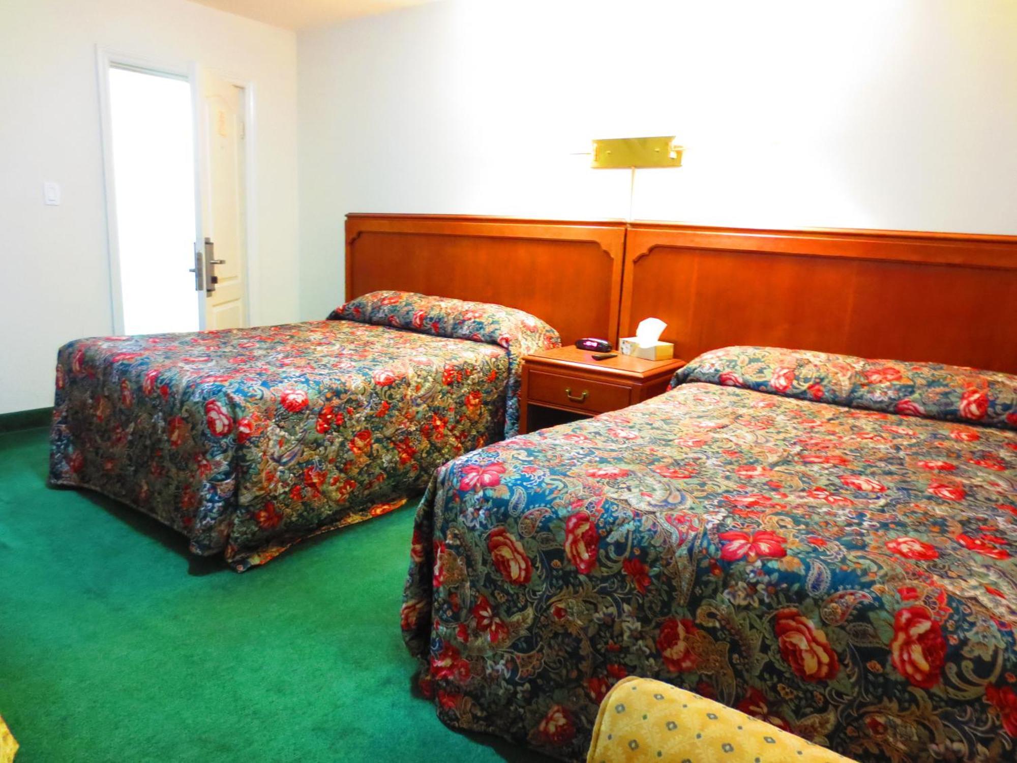 Canadiana Motel Hanover Buitenkant foto